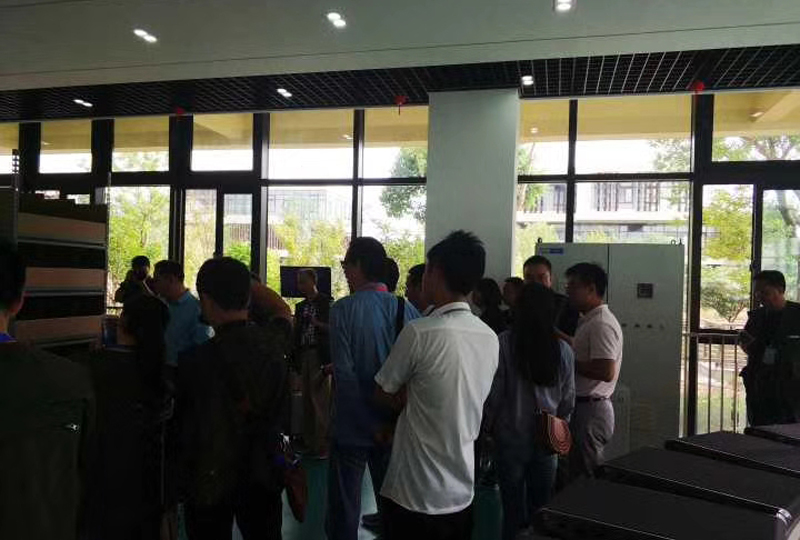 长三角地区主流媒体参观海洋之神HY590