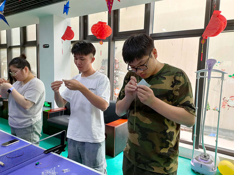 浓情端午 · 温馨共享 | 海洋之神HY590举办“品粽子 · 玩游戏 · 迎端午”主题活动