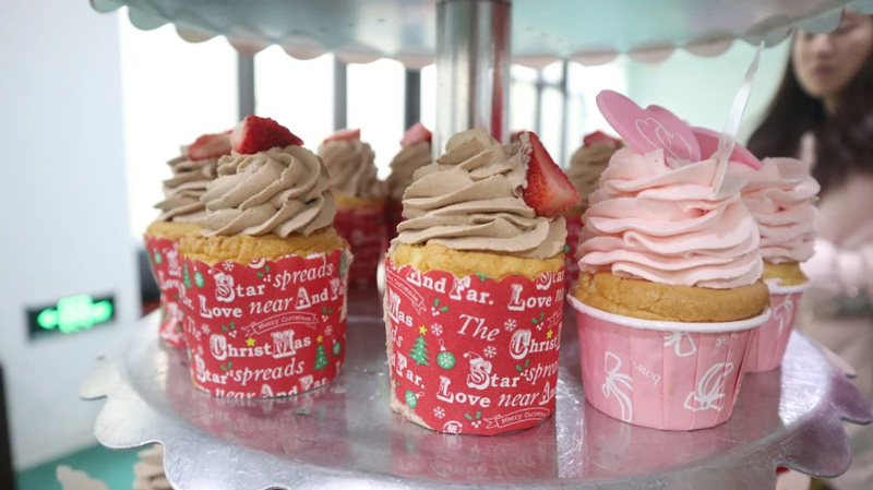 缤纷平安夜，欢乐圣诞节 | 海洋之神HY590举办第四季度员工集体生日会