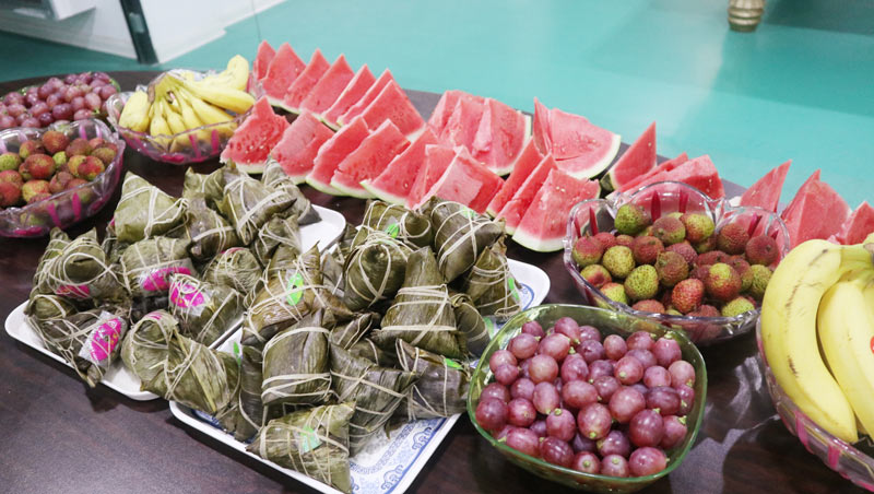 品粽香滋味，绘多彩生活 | 海洋之神HY590举办“包粽子 · 绘彩蛋 · 迎端午”主题活动