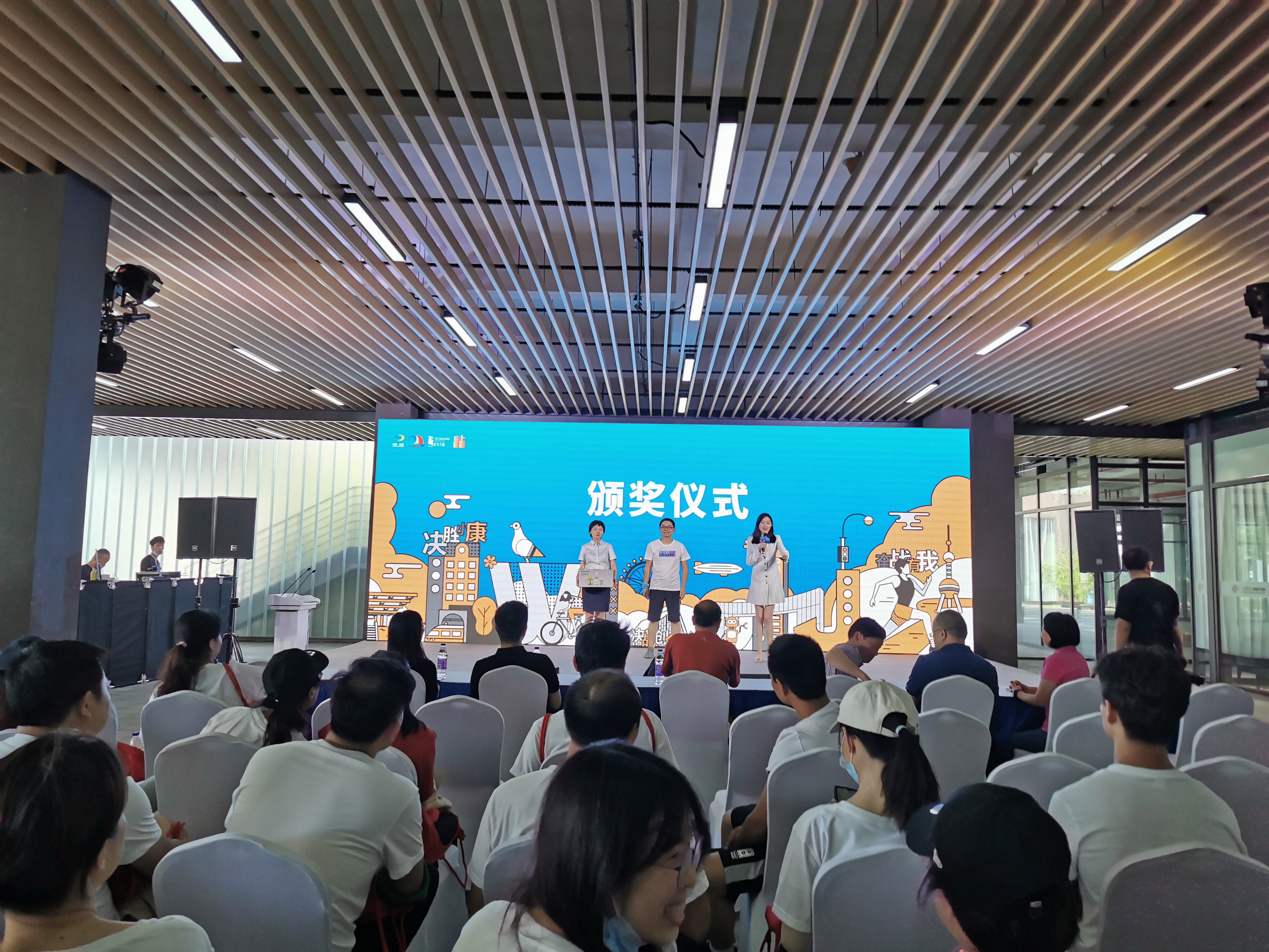 “繁花似泾”城市定向越野活动 | 金领谷战队夺冠，海洋之神HY590后浪献力添彩