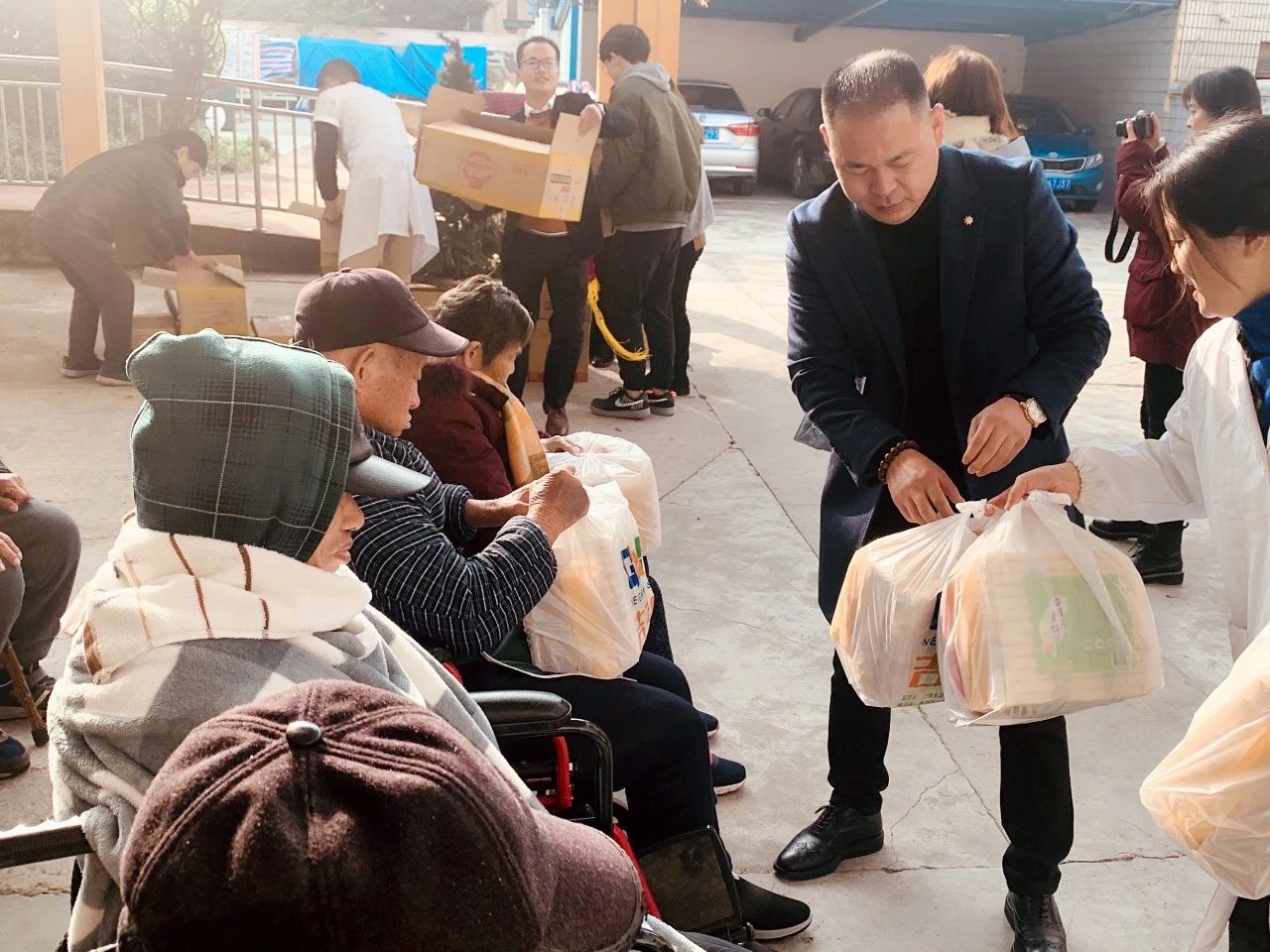 敬老爱老·传承美德 | 海洋之神HY590跨年公益行——走进敬老院