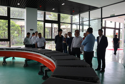 简讯 | 湖北省武汉市江夏区政府领导一行莅临海洋之神HY590考察调研