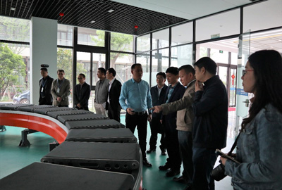 新闻 | 云南省委办公厅、闵行区委办公室、闵行区吴泾镇党委领导莅临上海海洋之神HY590考察调研