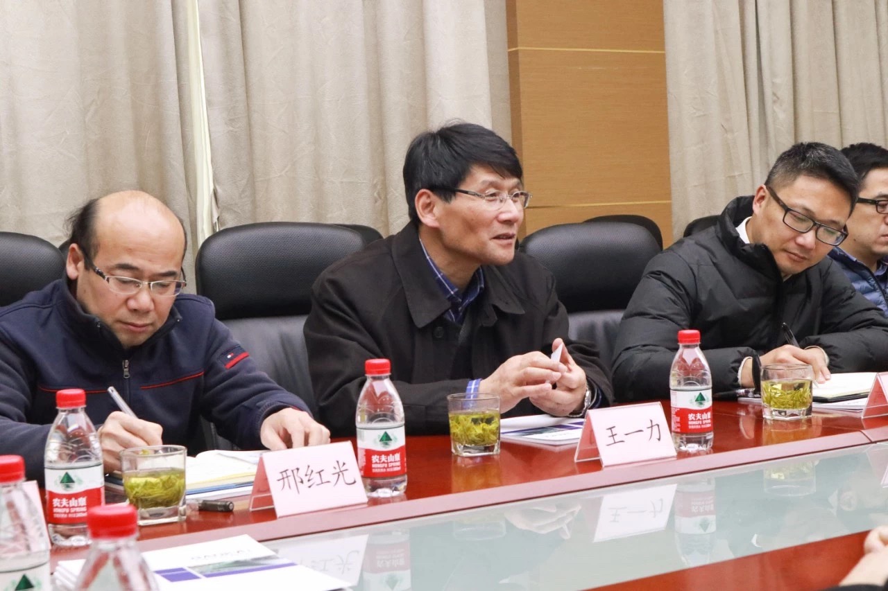 大调研·送春风 | 闵行区领导一行莅临海洋之神HY590考察调研