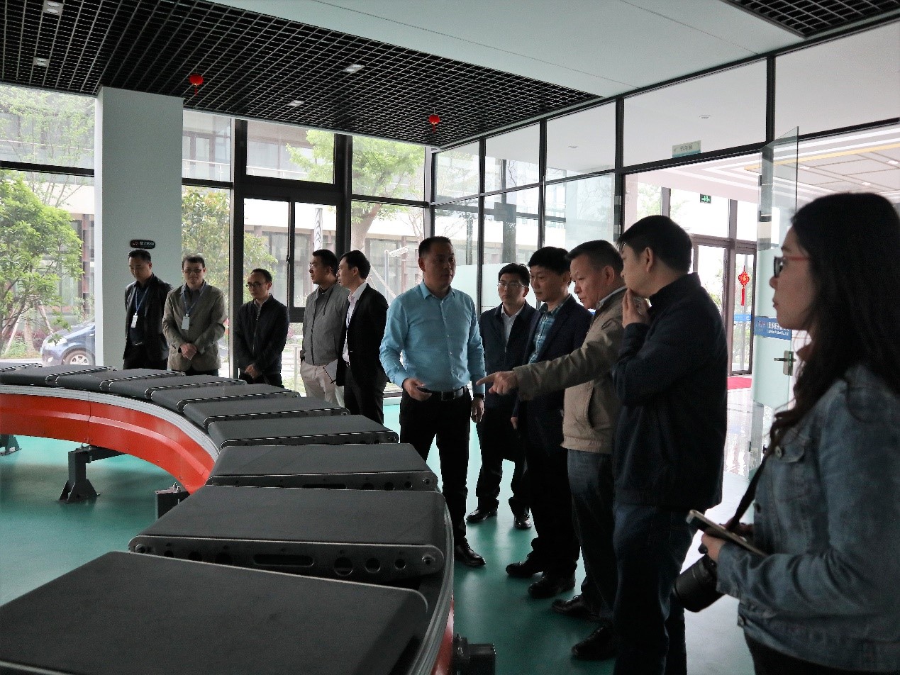 新闻 | 云南省委办公厅、闵行区委办公室、闵行区吴泾镇党委领导莅临上海海洋之神HY590考察调研