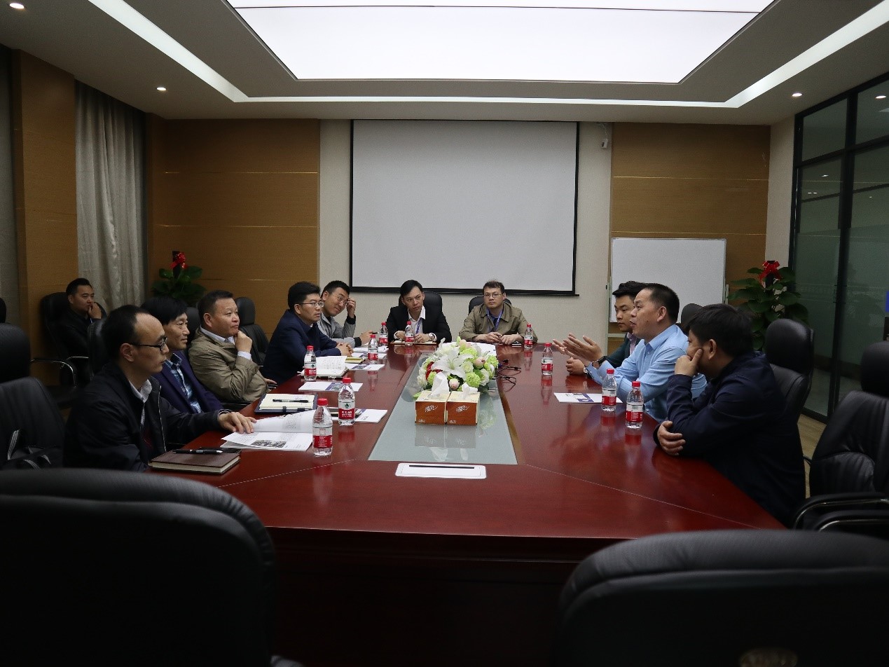 新闻 | 云南省委办公厅、闵行区委办公室、闵行区吴泾镇党委领导莅临上海海洋之神HY590考察调研