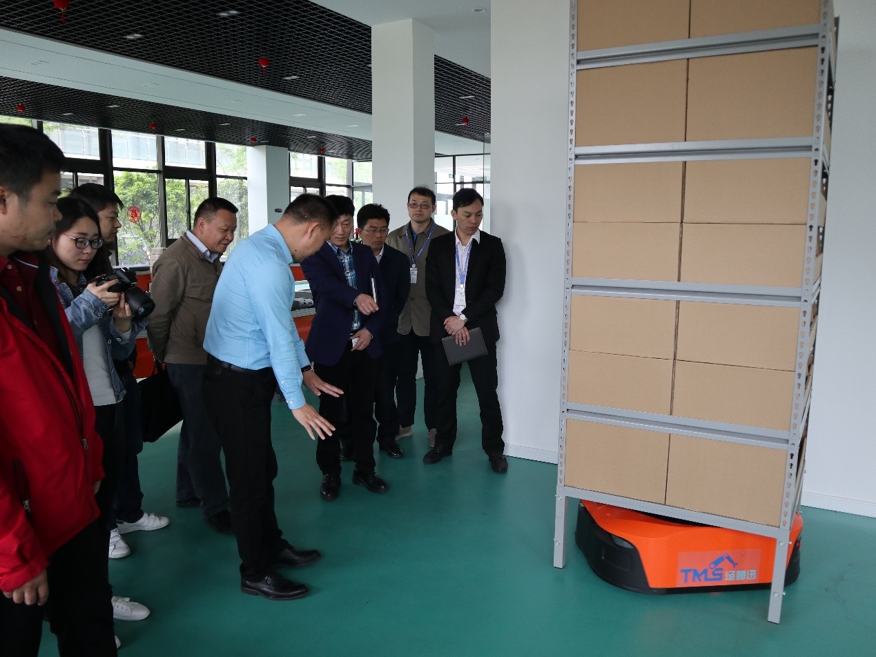 新闻 | 云南省委办公厅、闵行区委办公室、闵行区吴泾镇党委领导莅临上海海洋之神HY590考察调研