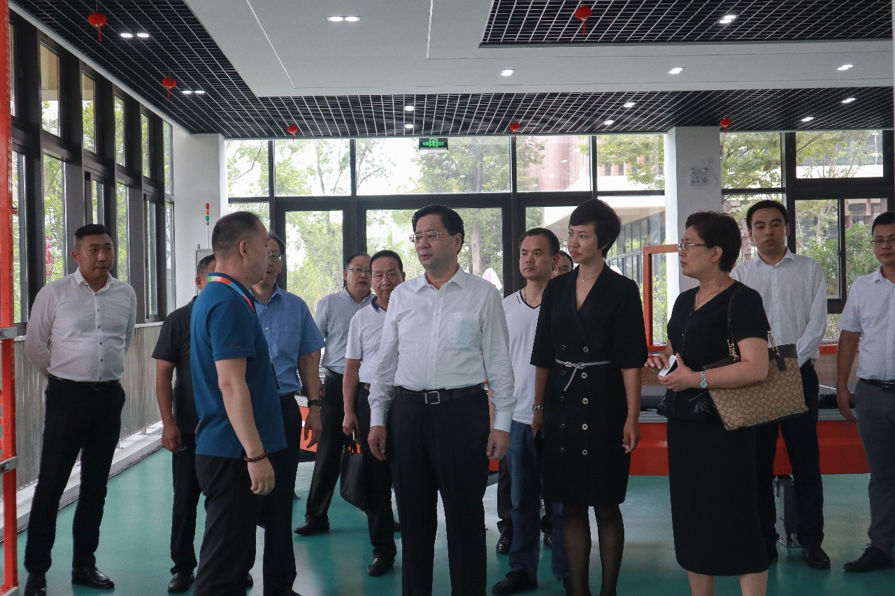 快讯 | 河北省工信厅、石家庄市委市政府领导莅临海洋之神HY590智能参观考察