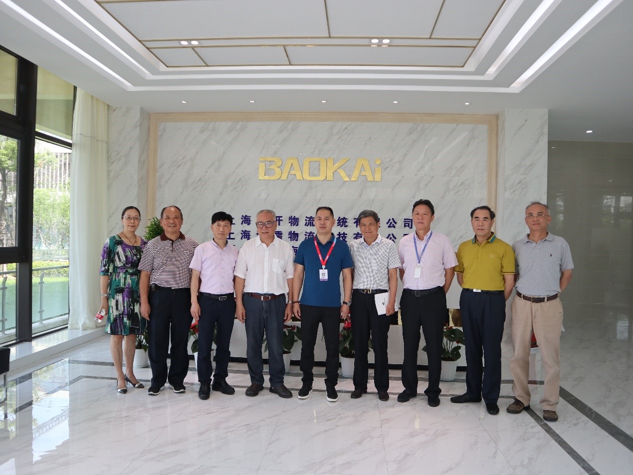 新闻 | 无锡市原政协领导、吴泾镇党委领导一行莅临海洋之神HY590参观考察