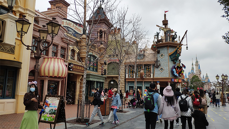 Happy Women’s Day | 欢度三八节,我们相约上海迪士尼乐园