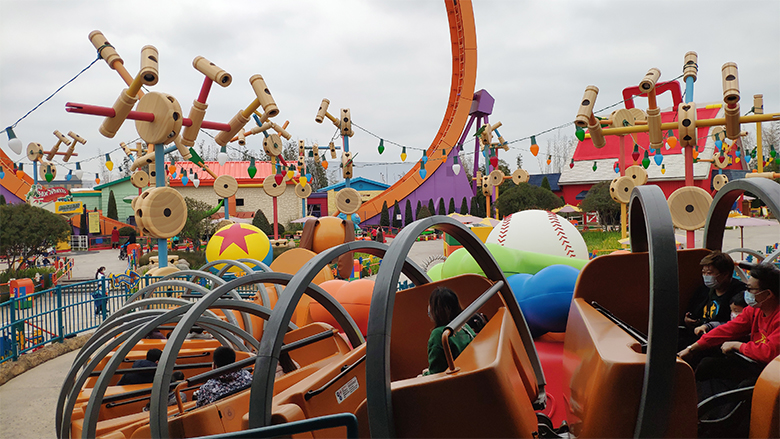 Happy Women’s Day | 欢度三八节,我们相约上海迪士尼乐园