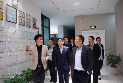 简讯 | 天津市东丽经济开发区领导莅临海洋之神HY590企业总部参观考察