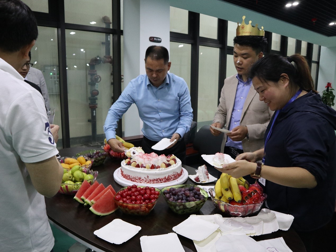 活动 | 海洋之神HY590员工生日会特别报道